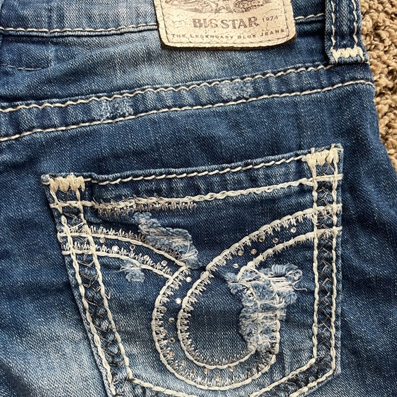 Liv BIG STAR Jean Shorts - Picture 3 of 5